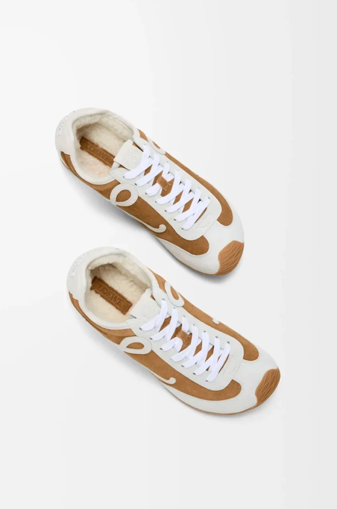 Ballet Runner 2.0 en ante y piel de oveja Tan/Blanco Ballet Runner 2.0 en ante y piel de oveja Tan/Blanco