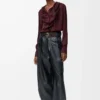 Blusa de seda burdeos