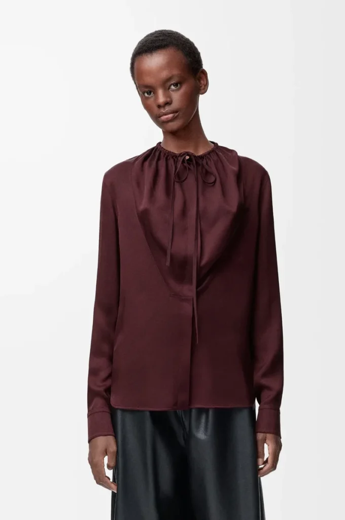 Blusa de seda burdeos