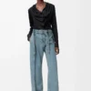 Blusa de seda negra