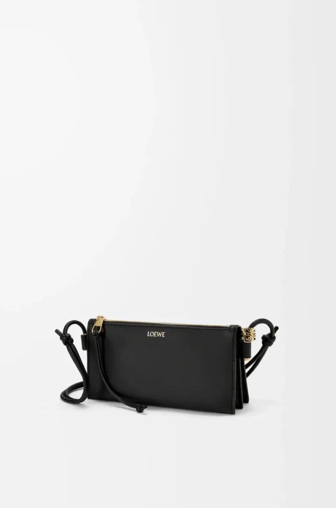 Bolsa Joya en piel de becerro napa negra Bolsa Joya en piel de becerro napa negra