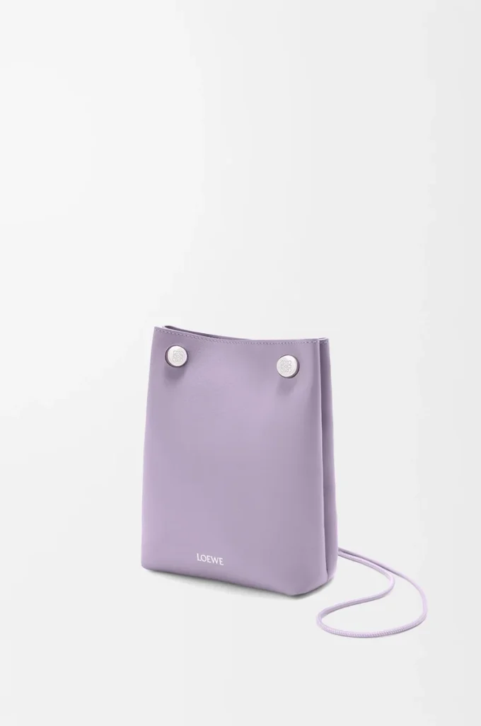 Bolsa Pebble en piel de becerro lisa color malva sucio Bolsa Pebble en piel de becerro lisa color malva sucio