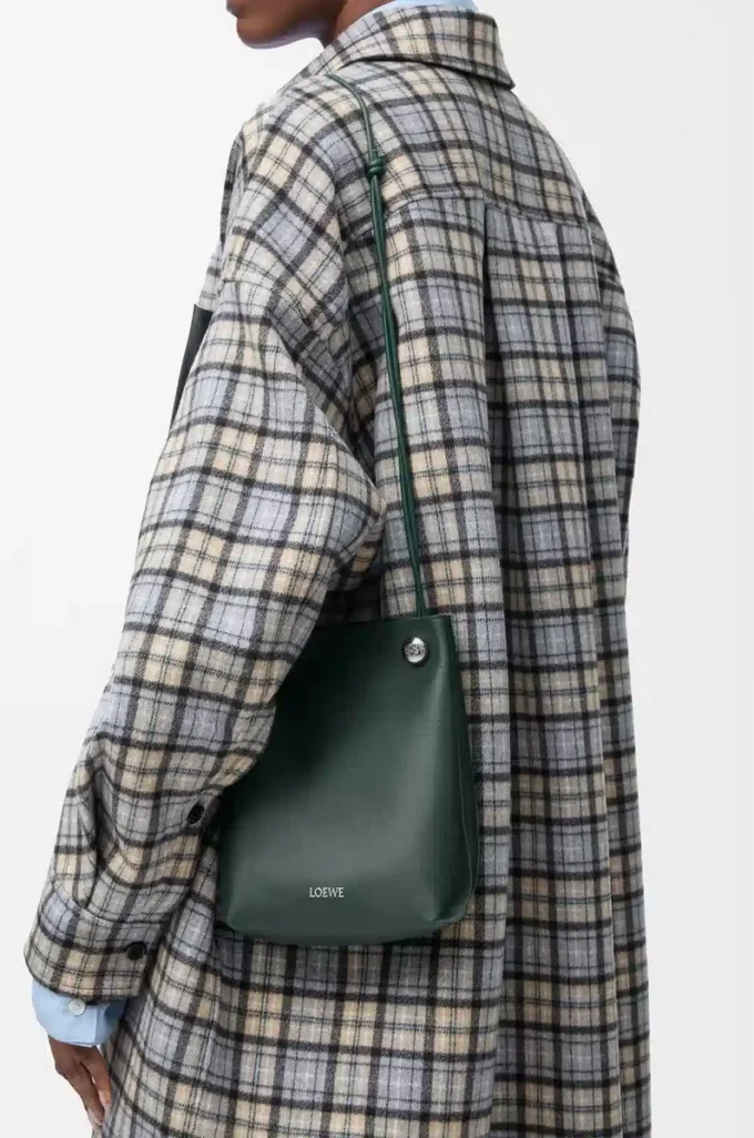 Bolsa Pebble en piel de becerro lisa Sherwood Bolsa Pebble en piel de becerro lisa Sherwood