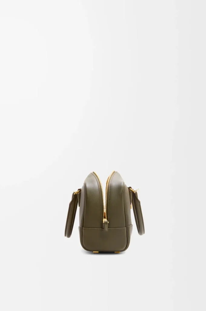 Bolso Amazona 23 en piel de becerro napa Dark Khaki Bolso Amazona 23 en piel de becerro napa Dark Khaki