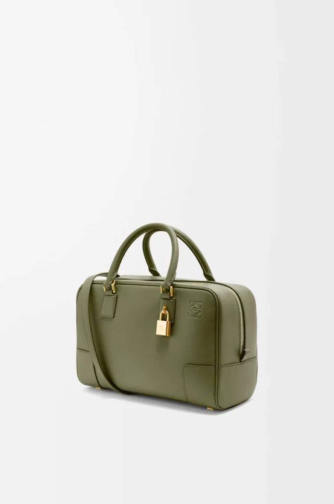 Bolso Amazona 28 en piel de becerro napa verde aguacate Bolso Amazona 28 en piel de becerro napa verde aguacate