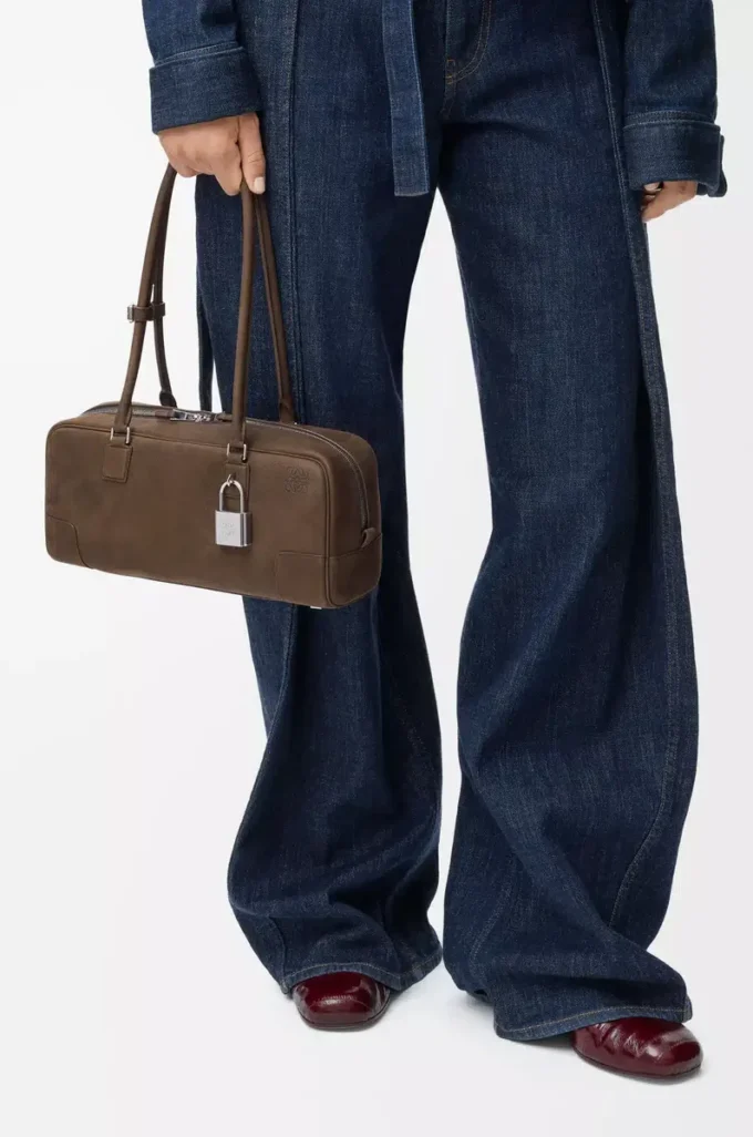 Bolso Amazona 31 recortado en nubuck granulado Tundra Bolso Amazona 31 recortado en nubuck granulado Tundra