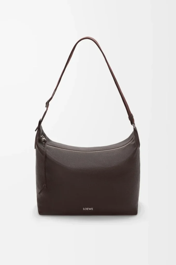Bolso bandolera Cubi en piel de becerro granulada flexible Oxblood Bolso bandolera Cubi en piel de becerro granulada flexible Oxblood
