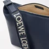Bolso bandolera Cubi pequeño en piel de becerro suave y flexible y jacquard Deep Navy Bolso bandolera Cubi pequeño en piel de becerro suave y flexible y jacquard Deep Navy