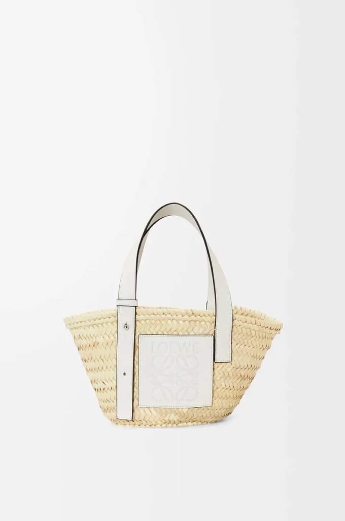 Bolso Basket pequeño en hoja de palma y piel de becerro Natural/Blanco Bolso Basket pequeño en hoja de palma y piel de becerro Natural/Blanco