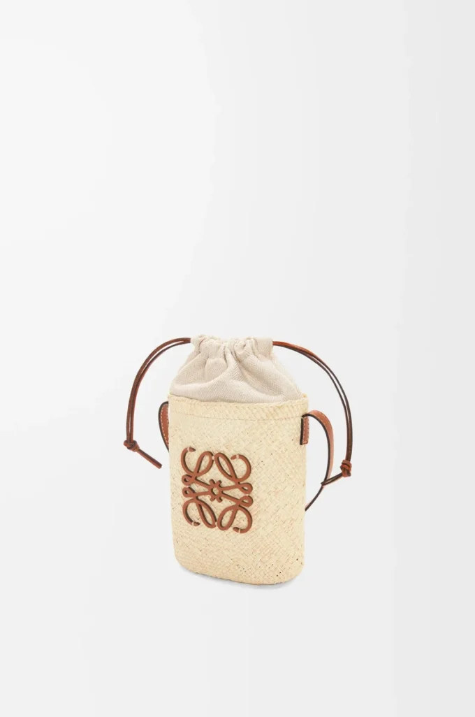 Bolso cuadrado en palma iraca y piel de becerro Natural/Tan Bolso cuadrado en palma iraca y piel de becerro Natural/Tan