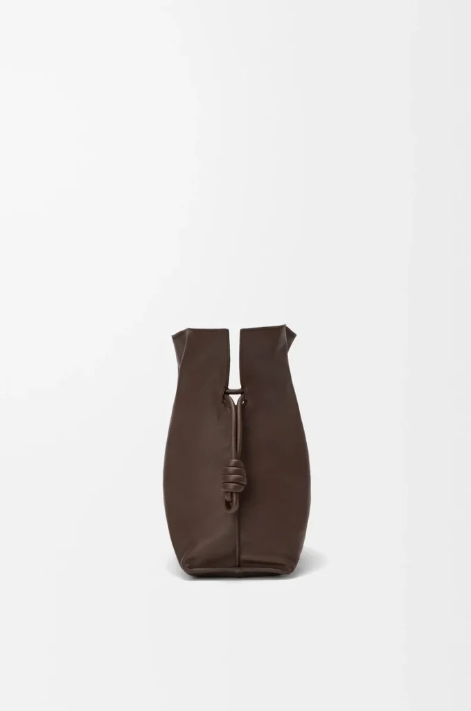 Bolso de mano Flamenco grande en piel de becerro napa Chocolate Bolso de mano Flamenco grande en piel de becerro napa Chocolate