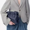 Bolso de mano Flamenco mediano en piel de becerro napa azul abismo