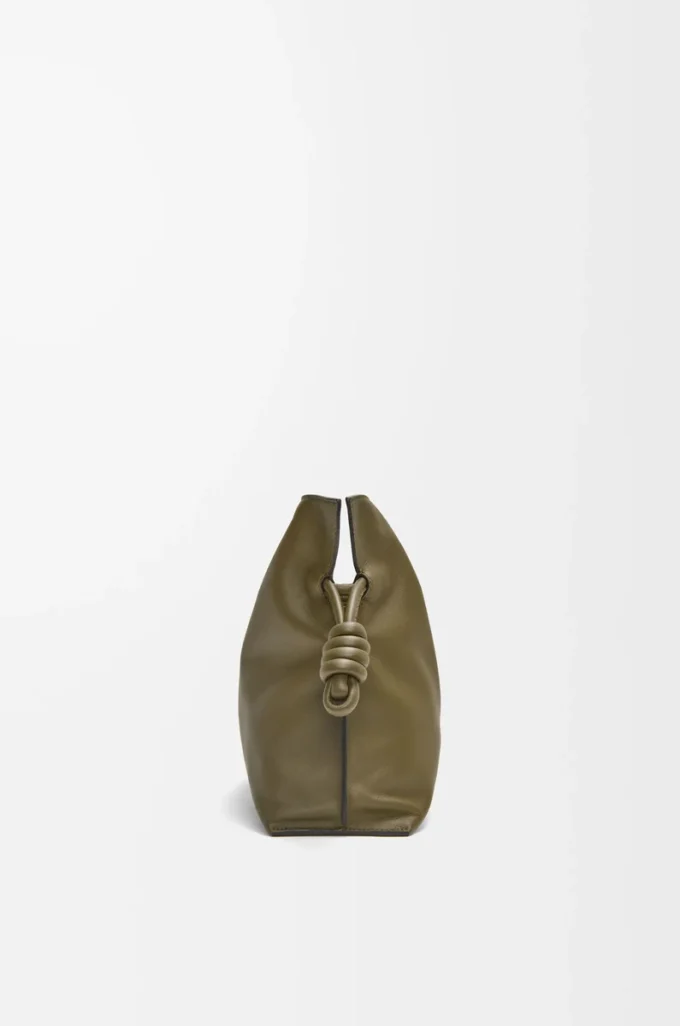 Bolso de mano Flamenco mediano en piel de becerro napa Dark Khaki
