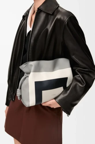Bolso de mano Flamenco mediano en piel de becerro napa gris/rosa claro