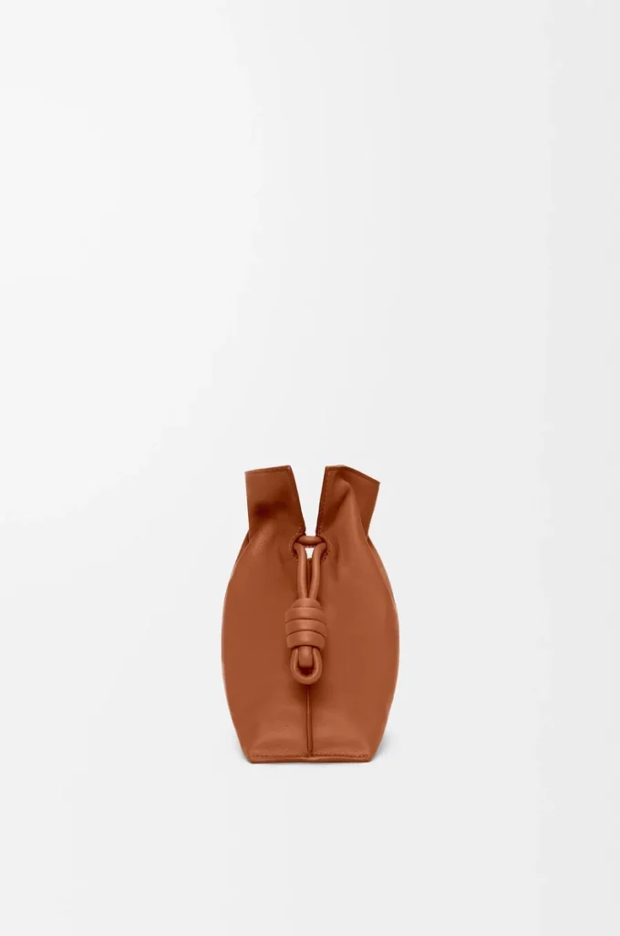 Bolso de mano Flamenco mediano en piel de becerro napa Squirrel Bolso de mano Flamenco mediano en piel de becerro napa Squirrel