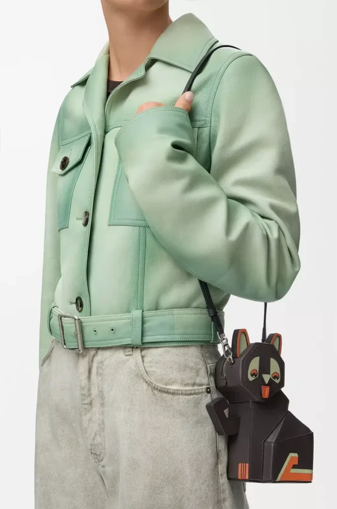 Bolso de mano Futurist Cat en piel de becerro clásica Dark Taupe Bolso de mano Futurist Cat en piel de becerro clásica Dark Taupe