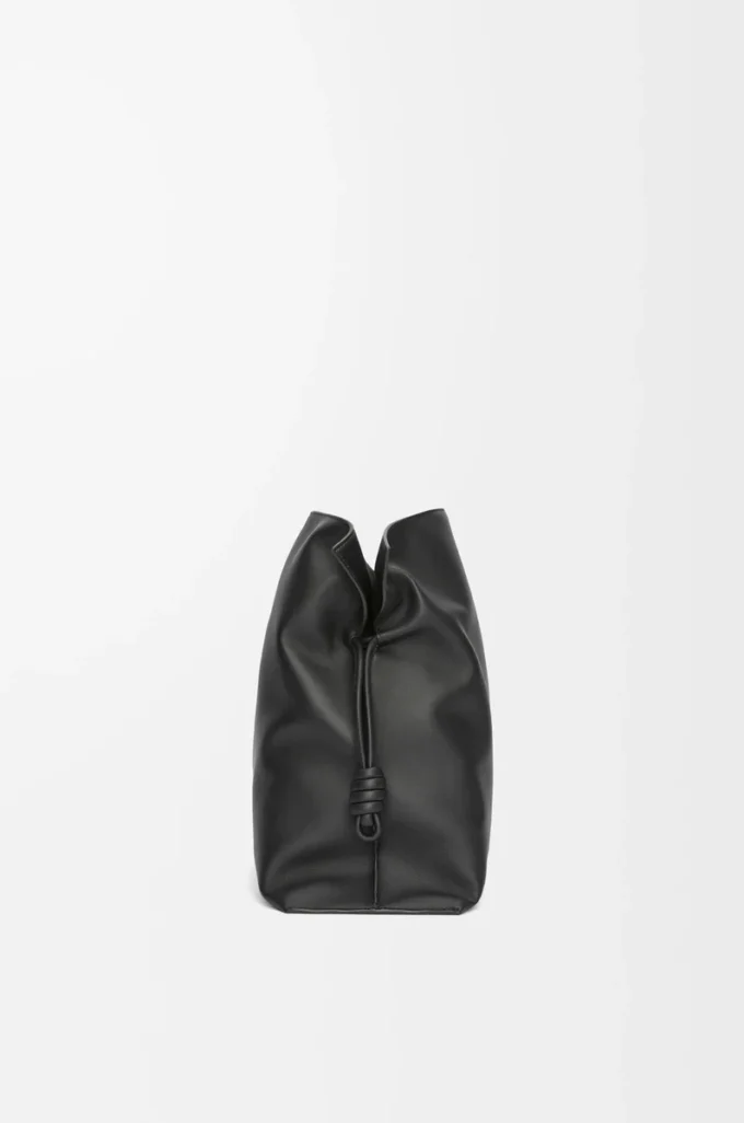 Bolso de mano XL Flamenco en piel de becerro napa negra Bolso de mano XL Flamenco en piel de becerro napa negra