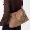 Bolso Flamenco grande en suave piel de cordero napa color moca. Bolso Flamenco grande en suave piel de cordero napa color moca.