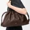 Bolso Flamenco grande en suave piel de cordero napa Marrón oscuro Bolso Flamenco grande en suave piel de cordero napa Marrón oscuro