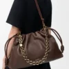 Bolso Flamenco grande en suave piel de cordero napa Marrón oscuro Bolso Flamenco grande en suave piel de cordero napa Marrón oscuro