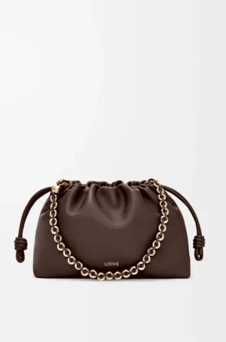 Bolso Flamenco mediano en piel de cordero napa suave color castaño oscuro