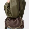Bolso Flamenco mediano en piel de cordero napa suave color castaño oscuro Bolso Flamenco mediano en piel de cordero napa suave color castaño oscuro
