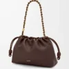 Bolso Flamenco mediano en piel de cordero napa suave color castaño oscuro Bolso Flamenco mediano en piel de cordero napa suave color castaño oscuro