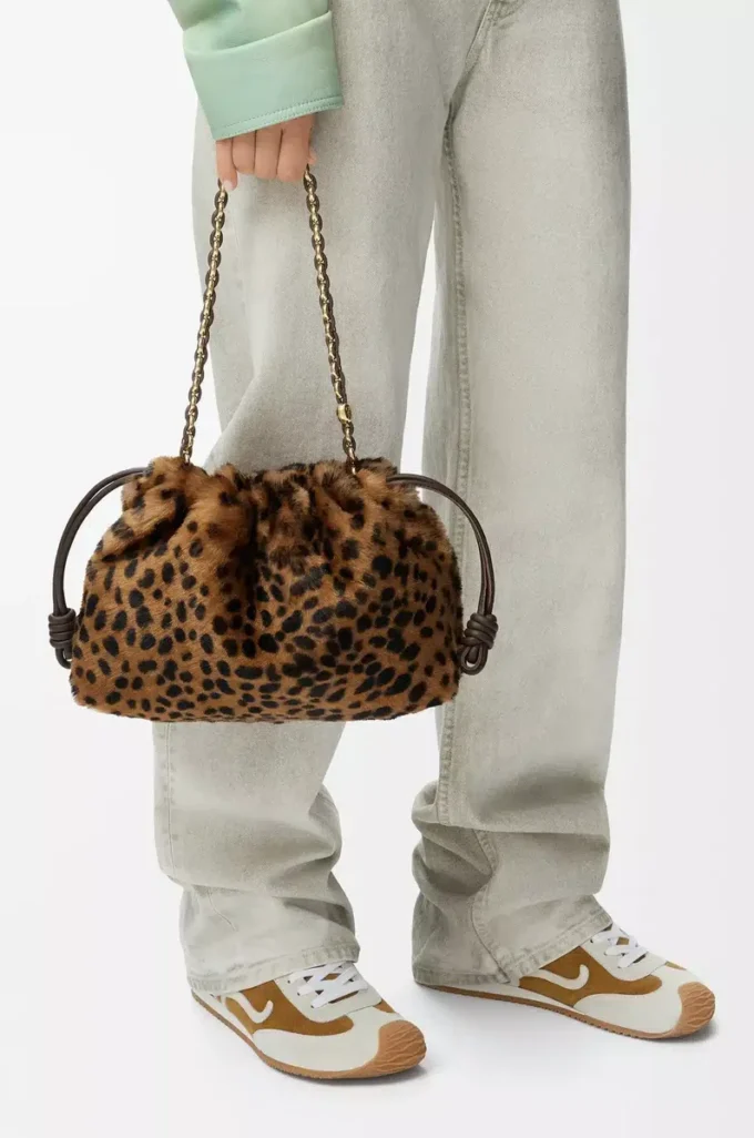 Bolso Flamenco mediano en piel de oveja estampada Beige/Marrón Bolso Flamenco mediano en piel de oveja estampada Beige/Marrón