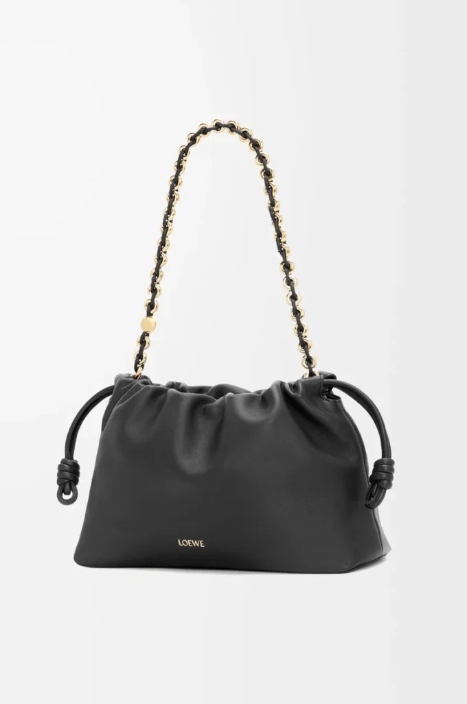 Bolso Flamenco mediano en suave piel de cordero napa. Negro Bolso Flamenco mediano en suave piel de cordero napa. Negro
