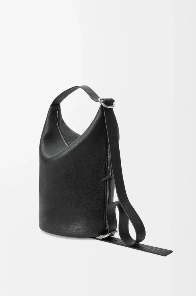 Bolso Loop de piel de becerro granulada flexible Negro Bolso Loop de piel de becerro granulada flexible Negro