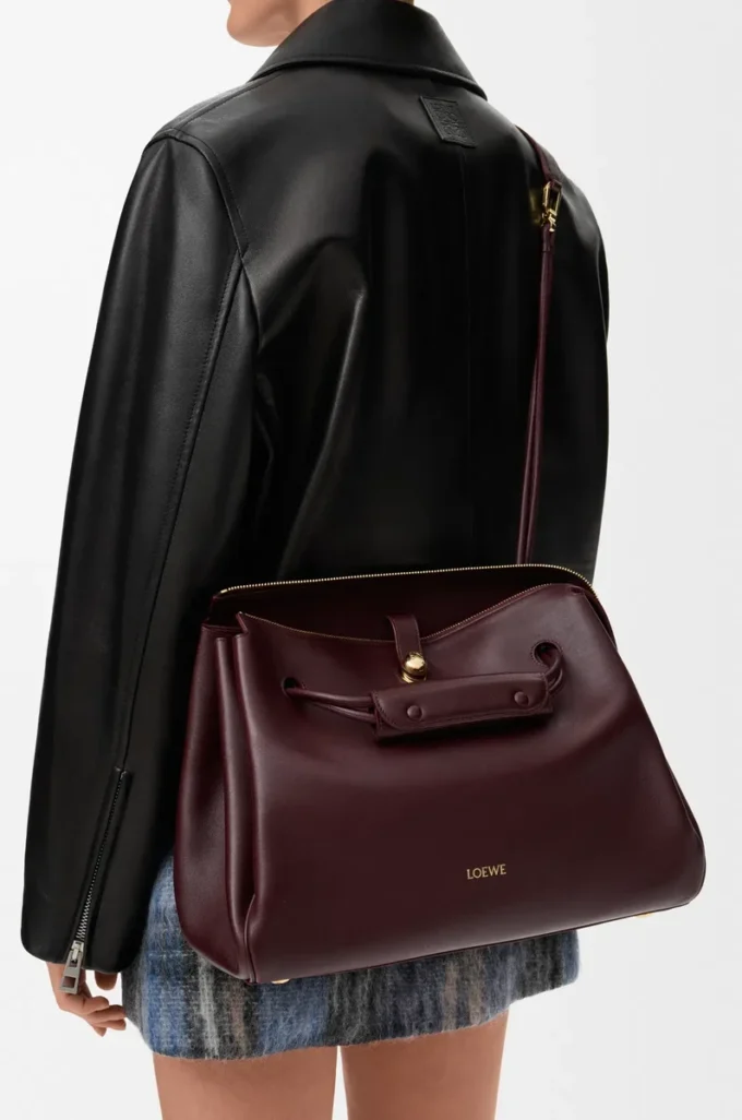 Bolso Madrid grande en piel de becerro flexible Burdeos oscuro Bolso Madrid grande en piel de becerro flexible Burdeos oscuro