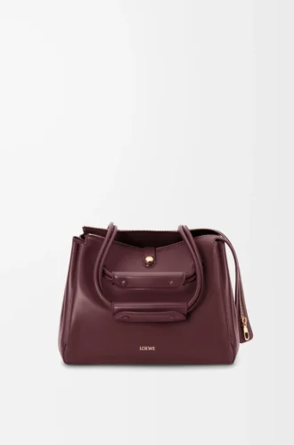 Bolso Madrid mediano en piel de becerro flexible color burdeos oscuro