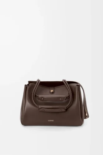 Bolso Madrid mediano en piel de becerro flexible color castaño oscuro