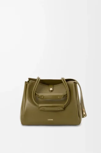Bolso Madrid mediano en piel de becerro flexible color oliva