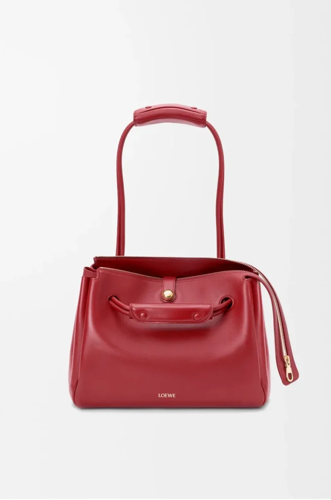 Bolso Madrid mediano en piel de becerro flexible color rojo quemado Bolso Madrid mediano en piel de becerro flexible color rojo quemado