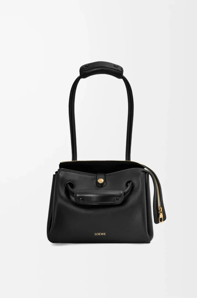 Bolso Madrid pequeño en piel de becerro flexible, color negro Bolso Madrid pequeño en piel de becerro flexible, color negro