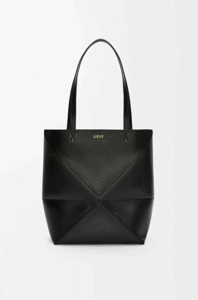 Bolso mediano Puzzle Fold en piel de becerro brillante negro Bolso mediano Puzzle Fold en piel de becerro brillante negro