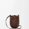 Bolso Nest Basket pequeño en piel de becerro color castaño Bolso Nest Basket pequeño en piel de becerro color castaño