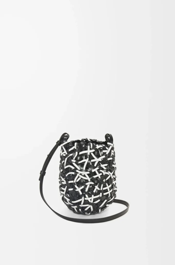Bolso pequeño Nest Basket en piel de becerro Negro/Blanco Bolso pequeño Nest Basket en piel de becerro Negro/Blanco