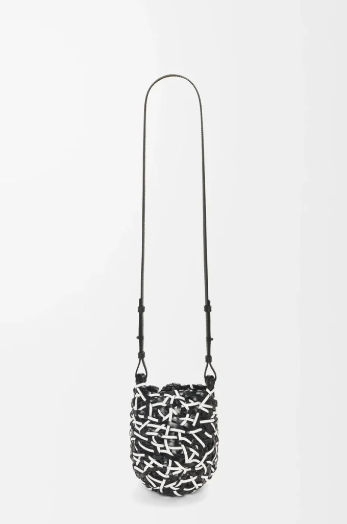 Bolso pequeño Nest Basket en piel de becerro Negro/Blanco Bolso pequeño Nest Basket en piel de becerro Negro/Blanco