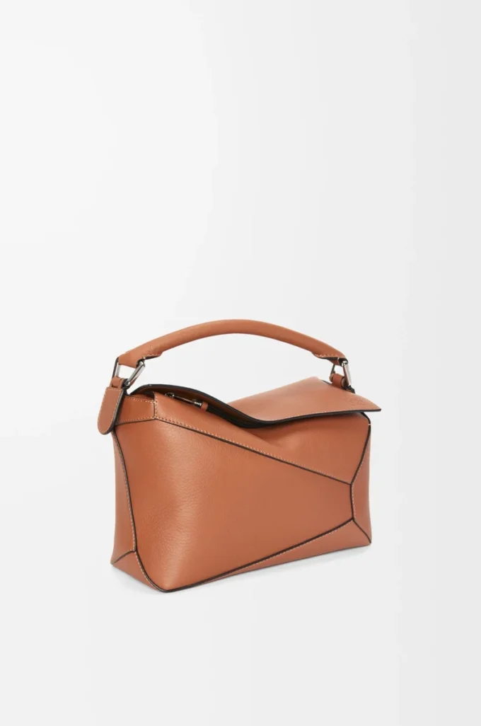 Bolso pequeño Puzzle Edge en piel de becerro clásica color Tan Bolso pequeño Puzzle Edge en piel de becerro clásica color Tan