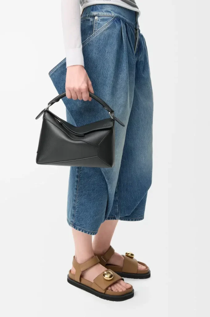Bolso pequeño Puzzle Edge en piel de becerro clásica negro Bolso pequeño Puzzle Edge en piel de becerro clásica negro