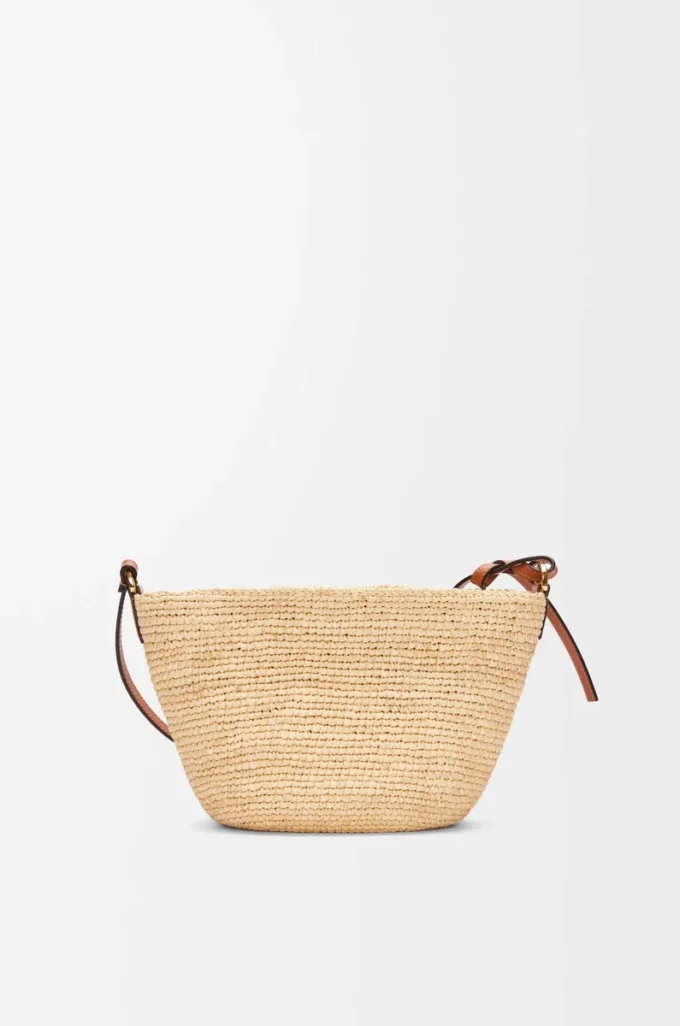 Bolso pochette Slit en rafia y piel de becerro Natural/Marrón claro Bolso pochette Slit en rafia y piel de becerro Natural/Marrón claro