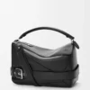 Bolso Puzzle Biker grande en piel de becerro brillante, color negro Bolso Puzzle Biker grande en piel de becerro brillante, color negro