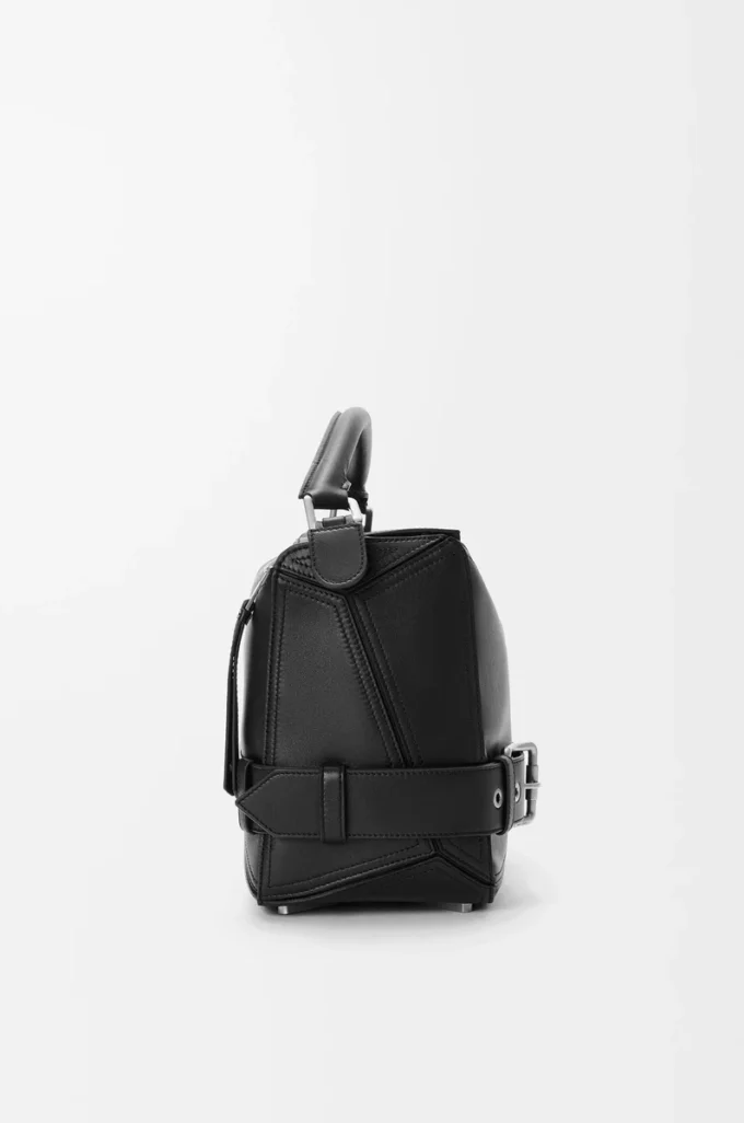 Bolso Puzzle Biker grande en piel de becerro brillante, color negro Bolso Puzzle Biker grande en piel de becerro brillante, color negro