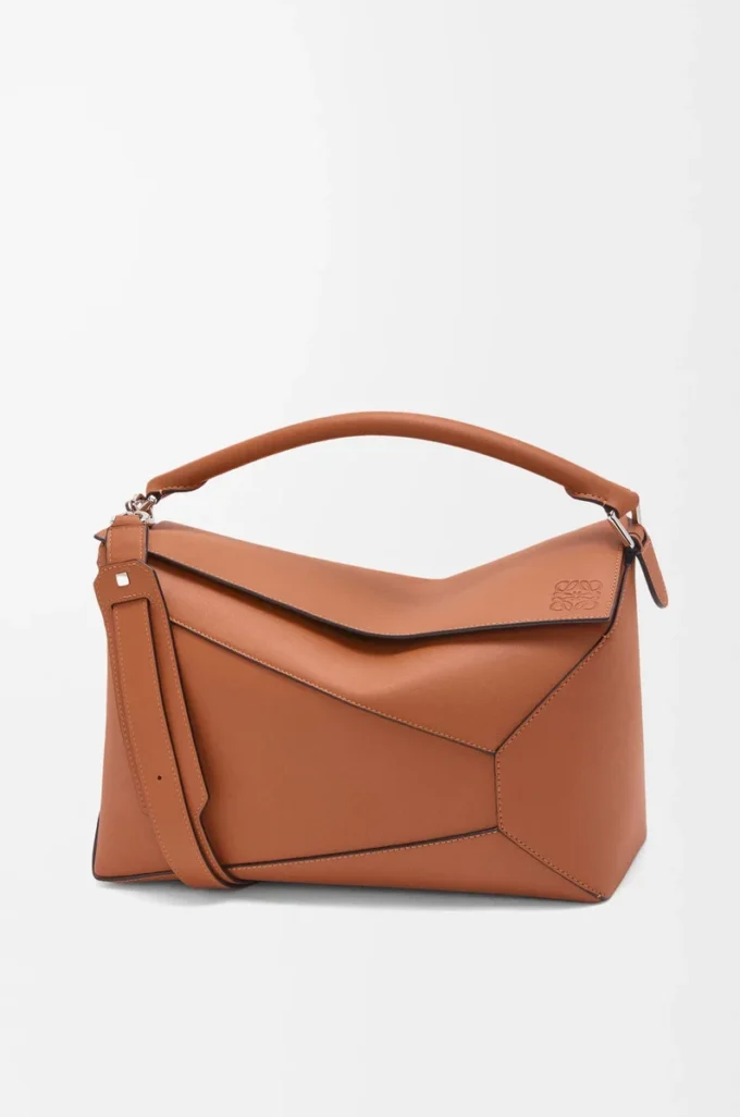 Bolso Puzzle Edge grande en piel de becerro clásica color tostado Bolso Puzzle Edge grande en piel de becerro clásica color tostado