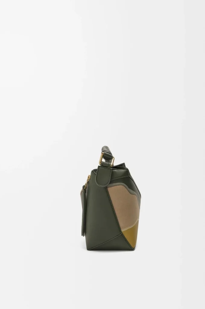 Bolso Puzzle Edge Landscape pequeño en piel de becerro napa verde botella/ocre Bolso Puzzle Edge Landscape pequeño en piel de becerro napa verde botella/ocre