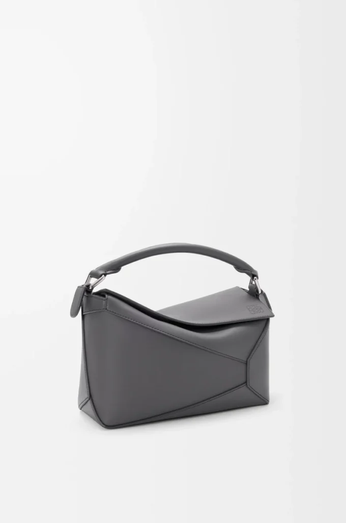 Bolso Puzzle Edge pequeño en piel de becerro clásica color pizarra Bolso Puzzle Edge pequeño en piel de becerro clásica color pizarra