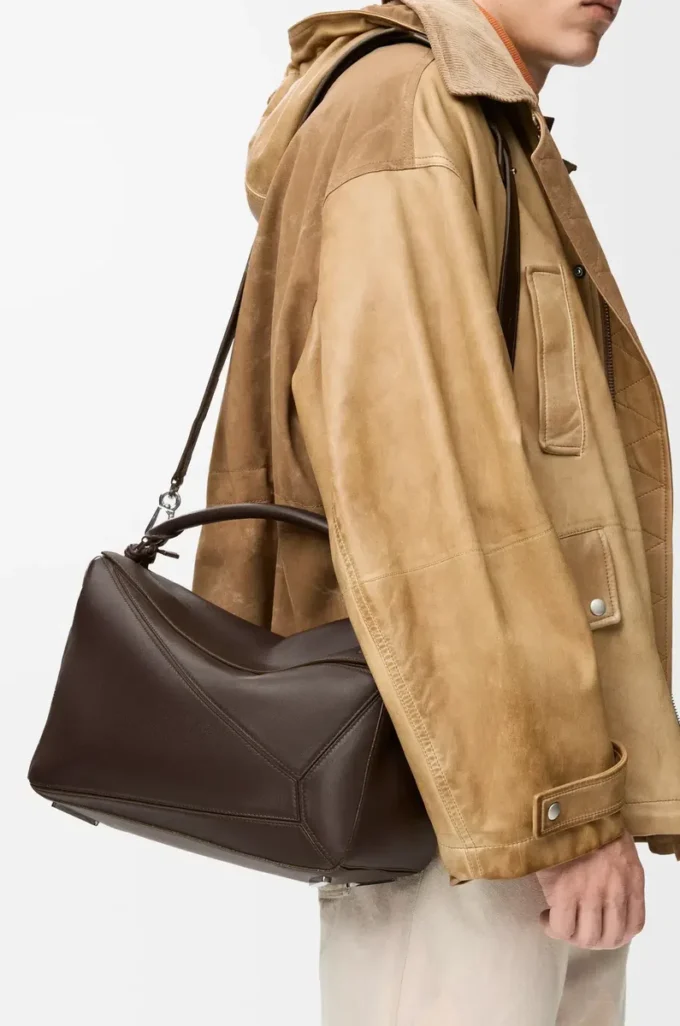 Bolso Puzzle Featherlight grande en piel de cordero napa Dark Chestnut