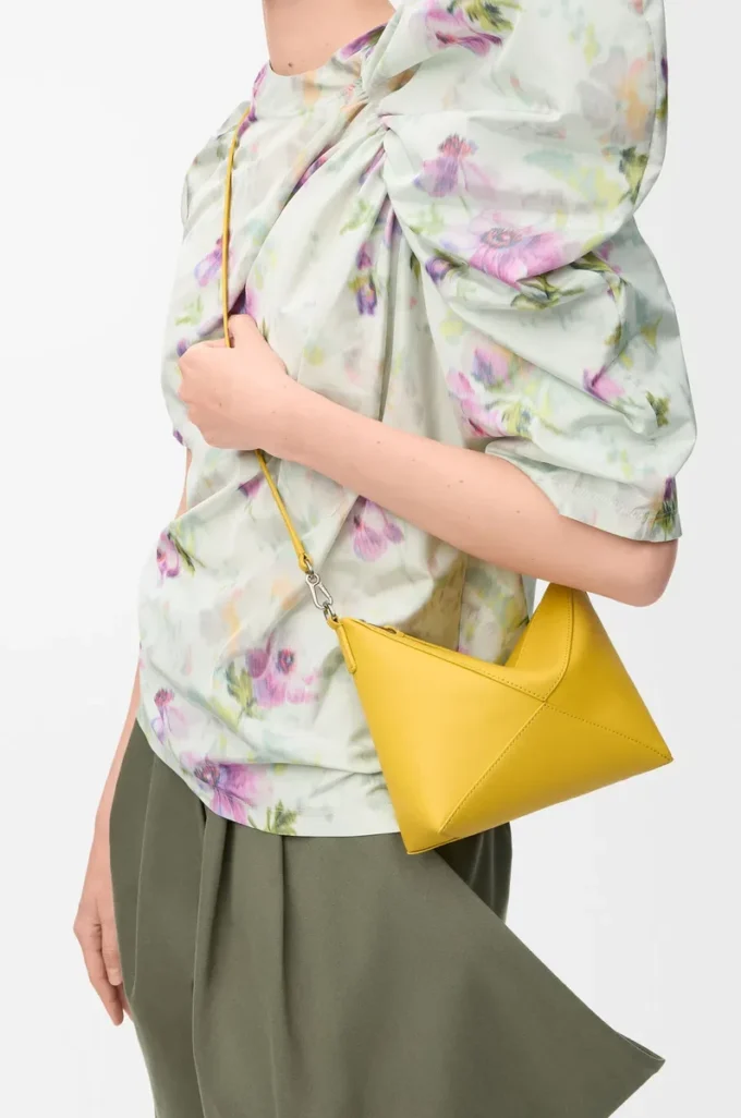 Bolso Puzzle Fold en piel de becerro napa brillante Dandelion Bolso Puzzle Fold en piel de becerro napa brillante Dandelion